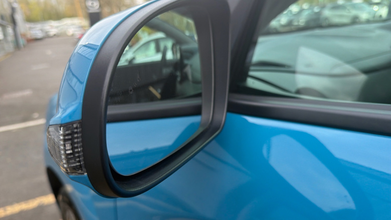 Hyundai KONA 100kW Premium 39kWh 5dr Auto Electric Hatchback